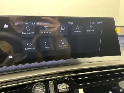 Photo 44 Peugeot 3008  Electrique 210 ch 73 kWh