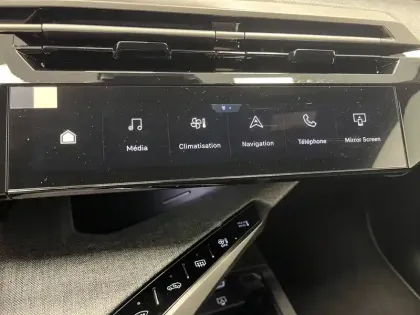 Photo 28 Peugeot 3008  Electrique 210 ch 73 kWh