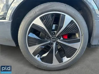 Photo 18 Audi Q6 E-tron  Sportback 306 ch 100 kWh performance