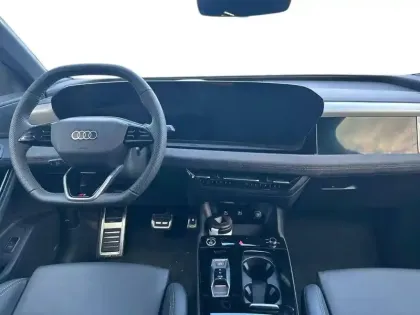 Photo 10 Audi Q6 E-tron  Sportback 306 ch 100 kWh performance