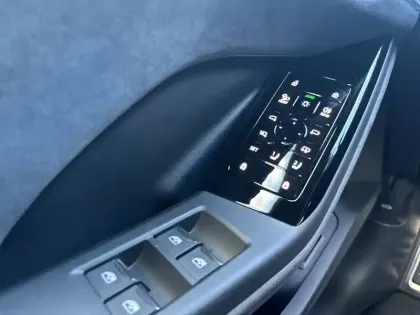 Photo 25 Audi Q6 E-tron  Sportback 306 ch 100 kWh performance