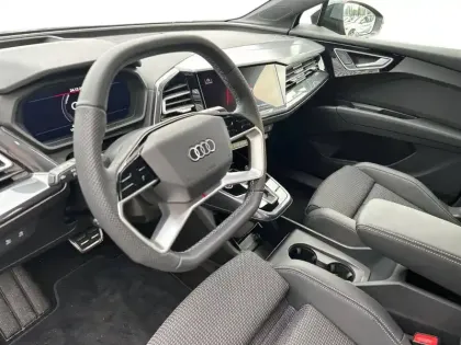 Photo 14 Audi Q4  e-tron Sportback 45 285 ch 82 kWh