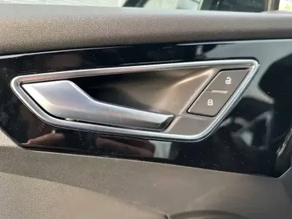 Photo 30 Audi Q4  e-tron Sportback 45 285 ch 82 kWh