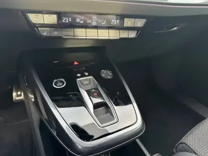 Photo 31 Audi Q4  e-tron Sportback 45 285 ch 82 kWh