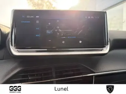 Photo 16 Peugeot 2008  PureTech 130 S&S EAT8