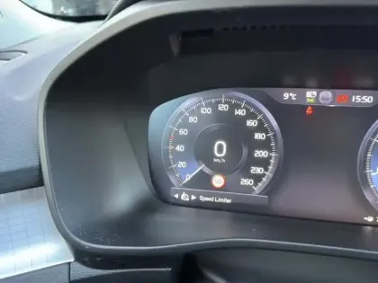 Photo 16 Volvo Xc40  T2 129 ch Geartronic 8