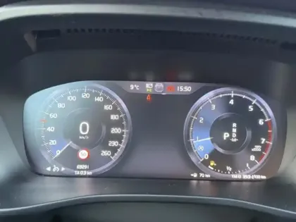 Photo 15 Volvo Xc40  T2 129 ch Geartronic 8