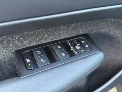 Photo 12 Volvo Xc40  T2 129 ch Geartronic 8