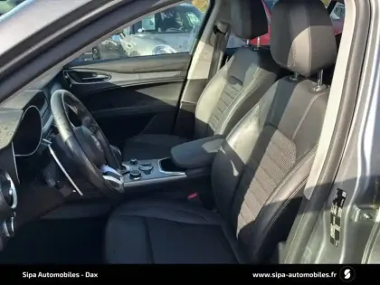 Photo 8 Alfa Romeo Stelvio  2.2 160 ch AT8