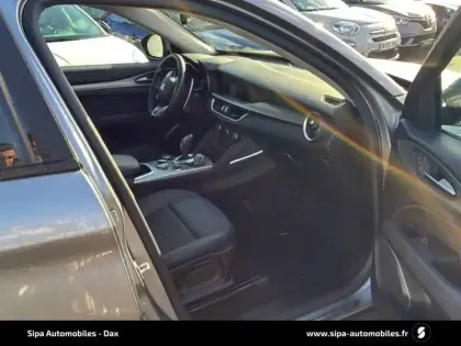 Photo 14 Alfa Romeo Stelvio  2.2 160 ch AT8