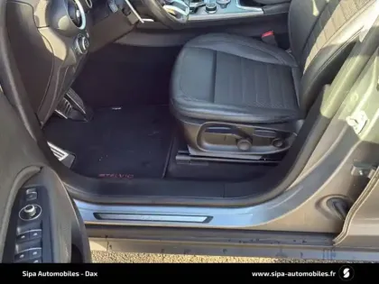 Photo 19 Alfa Romeo Stelvio  2.2 160 ch AT8