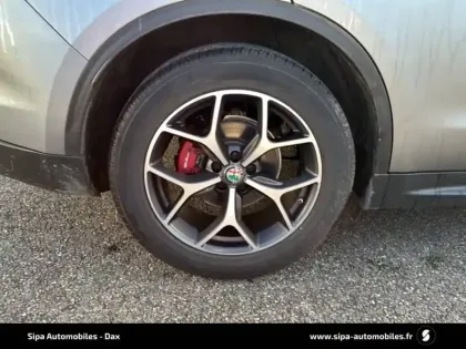 Photo 12 Alfa Romeo Stelvio  2.2 160 ch AT8
