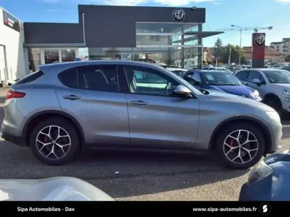 Photo 36 Alfa Romeo Stelvio  2.2 160 ch AT8
