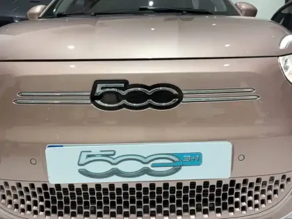 Photo 26 Fiat 500  e 95 ch