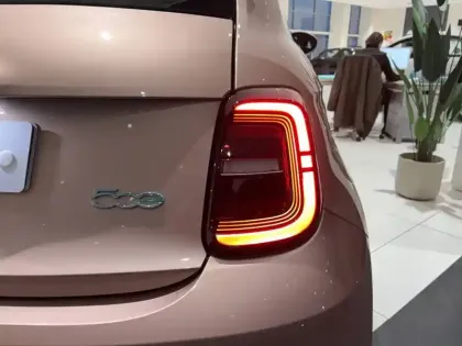 Photo 28 Fiat 500  e 95 ch