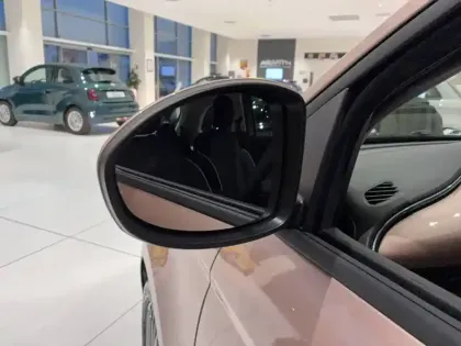 Photo 24 Fiat 500  e 95 ch