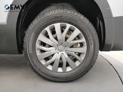 Photo 33 Peugeot Rifter  Long PureTech 110 S&S BVM6 5pl