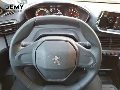 Photo 15 Peugeot 208  PureTech 75 S&S BVM5