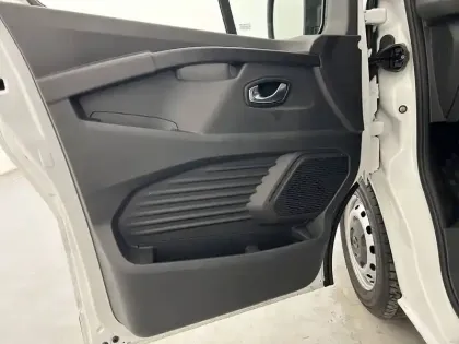 Photo 33 Renault Trafic  FGN L1H1 2800 KG BLUE DCI 130
