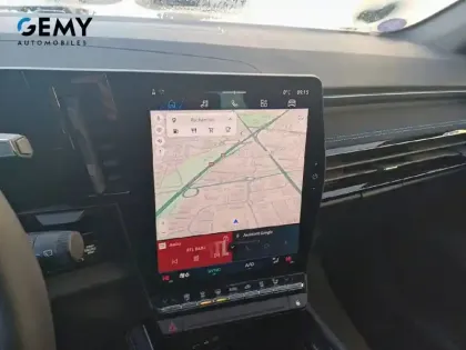 Photo 12 Renault Austral  E-Tech full hybrid 200 GSR2