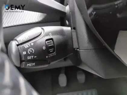 Photo 14 Peugeot 208  PureTech 100 S&S BVM6