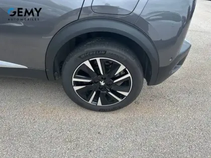 Photo 10 Peugeot 2008  PureTech 130 S&S EAT8