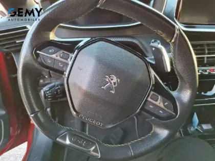 Photo 11 Peugeot 208  PureTech 100 S&S EAT8