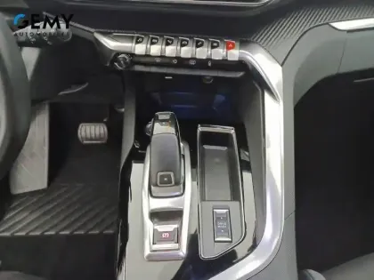 Photo 15 Peugeot 5008  PureTech 130ch S&S EAT8