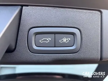 Photo 37 Volvo Xc60  T6 AWD Hybride rechargeable 253 ch+145 ch Geartronic 8