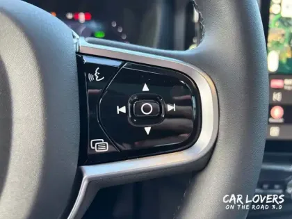 Photo 18 Volvo Xc60  T6 AWD Hybride rechargeable 253 ch+145 ch Geartronic 8