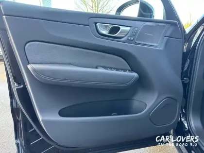 Photo 22 Volvo Xc60  T6 AWD Hybride rechargeable 253 ch+145 ch Geartronic 8