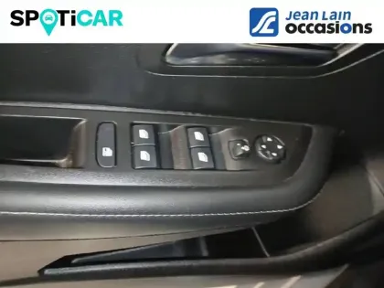Photo 34 Peugeot 208  Hybrid 100 e-DCS6