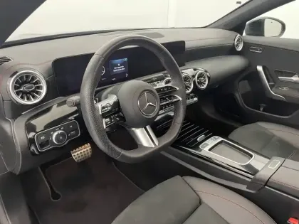 Photo 29 Mercedes CLA  Coupé 250 e Hybrid EQ 8G-DCT