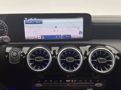 Photo 20 Mercedes CLA  Coupé 250 e Hybrid EQ 8G-DCT