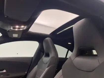 Photo 32 Mercedes CLA  Coupé 250 e Hybrid EQ 8G-DCT