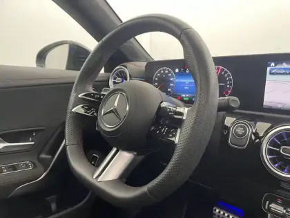 Photo 23 Mercedes CLA  Coupé 250 e Hybrid EQ 8G-DCT