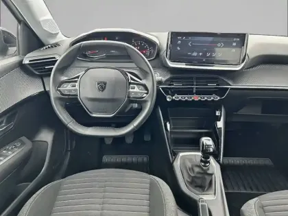 Photo 31 Peugeot 208  PureTech 100 S&S BVM6