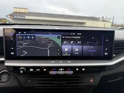 Photo 12 Opel Grandland  1.2 Turbo Hybrid 145 ch e-DCT6