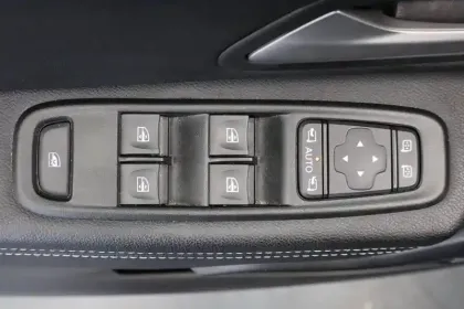 Photo 37 Dacia Duster  ECO-G 100 4x2