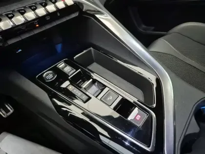 Photo 12 Peugeot 3008 Gén. II Ph2 NG GT 5