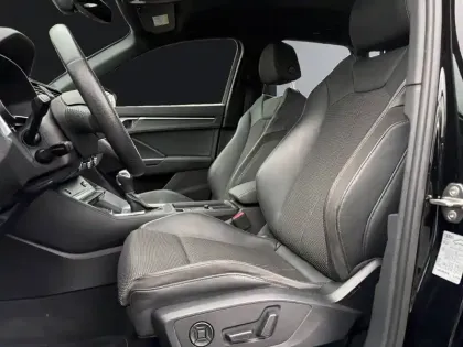 Photo 52 Audi Q3  35 TFSI 150 ch S tronic 7