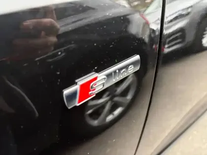 Photo 25 Audi Q3  35 TFSI 150 ch S tronic 7