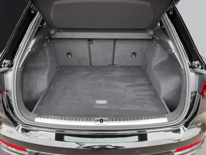 Photo 51 Audi Q3  35 TFSI 150 ch S tronic 7