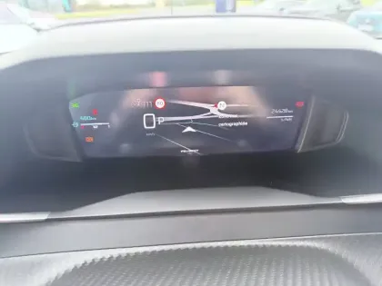 Photo 31 Peugeot 208  Hybrid 100 e-DCS6