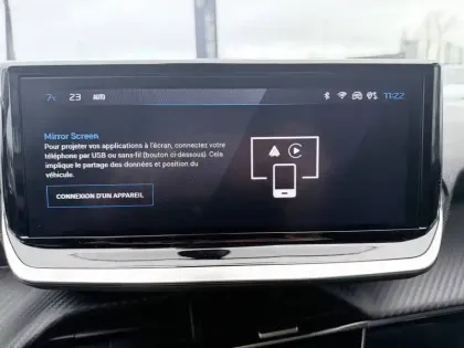 Photo 32 Peugeot 208  Hybrid 100 e-DCS6