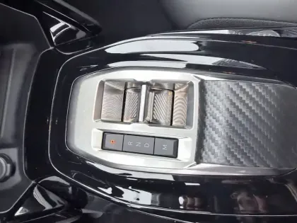 Photo 19 Peugeot 208  Hybrid 100 e-DCS6