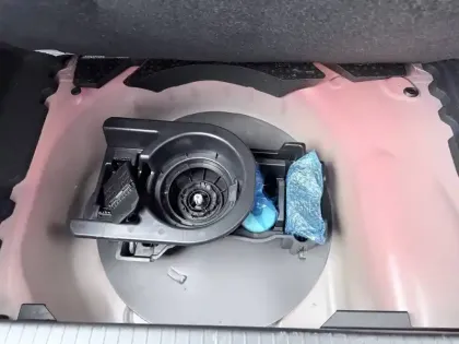 Photo 11 Peugeot 208  Hybrid 100 e-DCS6