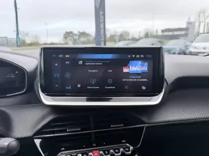 Photo 22 Peugeot 208  Hybrid 100 e-DCS6