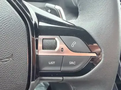 Photo 26 Peugeot 208  Hybrid 100 e-DCS6