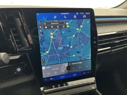 Photo 14 Renault Espace  E-Tech full hybrid 200 GSR2